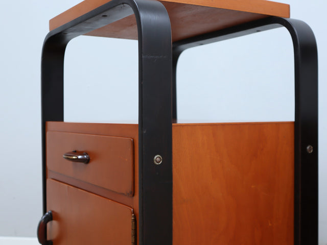 Giuseppe Pagano 1940s nightstands bentwood Italian design Nachttische Comodini vintage mesitas legno curvato de noche y chevet chic & minimalist.