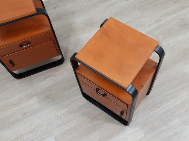 Giuseppe Pagano 1940s nightstands bentwood Italian design Nachttische Comodini vintage mesitas legno curvato de noche y chevet chic & minimalist.