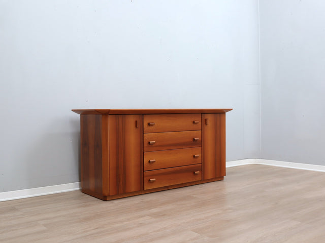 1970s Italian handcrafted sideboard with geometric wood inlay credenza artigianale vintage buffet marqueterie bois Anrichte Intarsien credenza