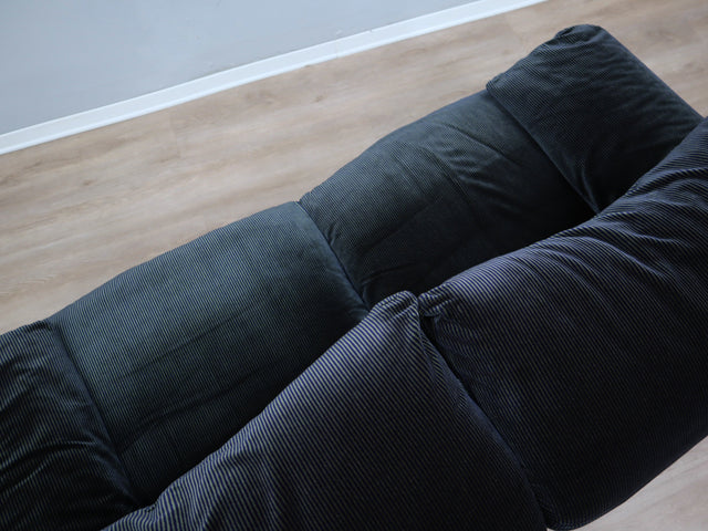 Maralunga 2-seater sofa by Vico Magistretti Cassina canapè vintage 80s, blue/green striped velvet zabytkowa sofa