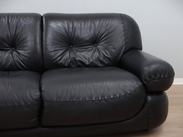 3 seater 1970s black leather sapporo sofa by Mobil Girgi sofa couch architectural Cuero original Cuir canape vintage.