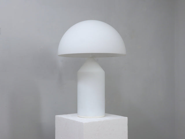 Large Atollo table lamp in white glass design Vico Magistretti, 1980s Oluce