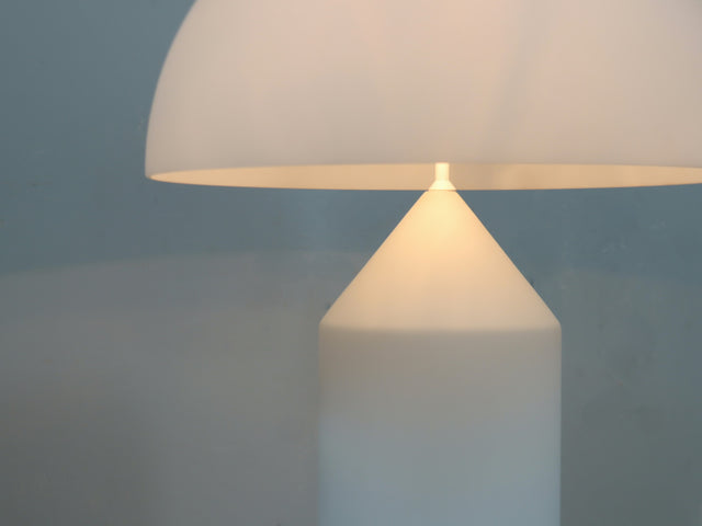 Large Atollo table lamp in white glass design Vico Magistretti, 1980s Oluce