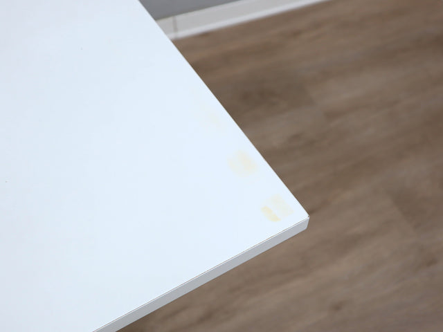 1960s Italian design with this minimalist vintage desk by Bieffeplast, attributed to Joe Colombo