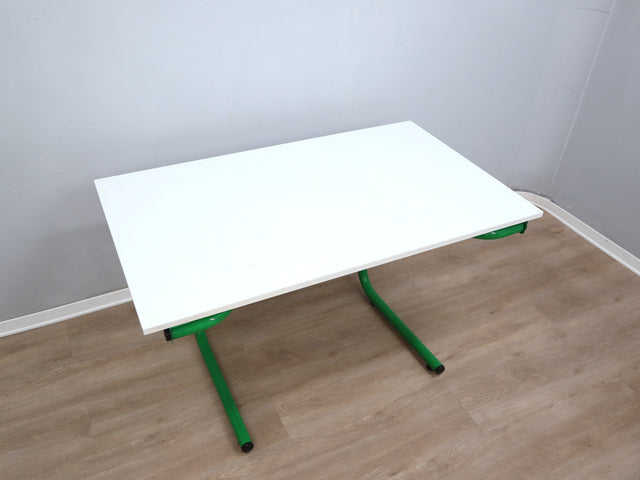 1960s Italian design with this minimalist vintage desk by Bieffeplast, attributed to Joe Colombo