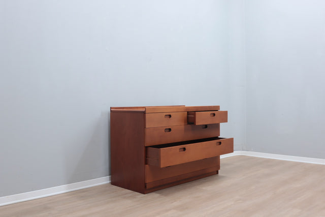 Chest of Drawers walnut wood Tito Agnoli, Molteni 1970s