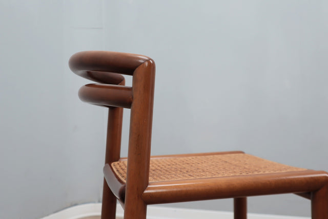 Vintage curved design Vienna straw dining chairs 1970s