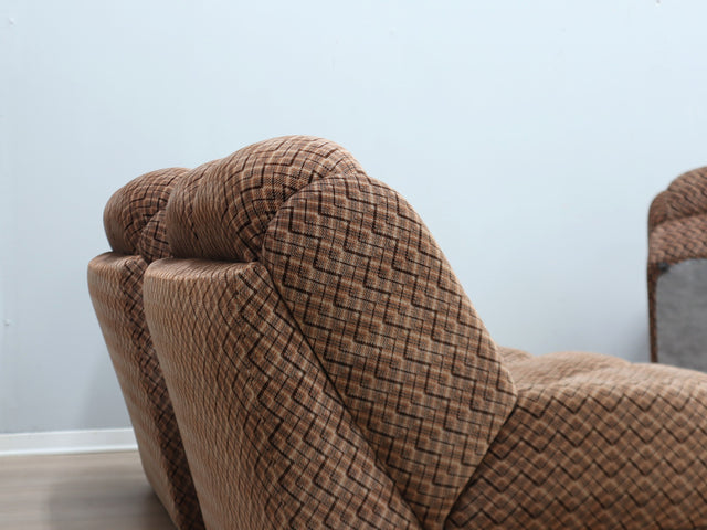 Italian modular sofa from the 1970s, composed of four individual lounge chairs that can be freely arranged to create different compositions.