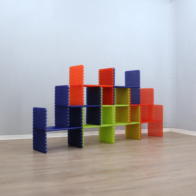 1999 Ron Arad for Kartell H&H modular plastic shelving. Étagère modulable H&H Kartell Ron Arad. Ron Arad Kartell H&H Regalsystem 8050.