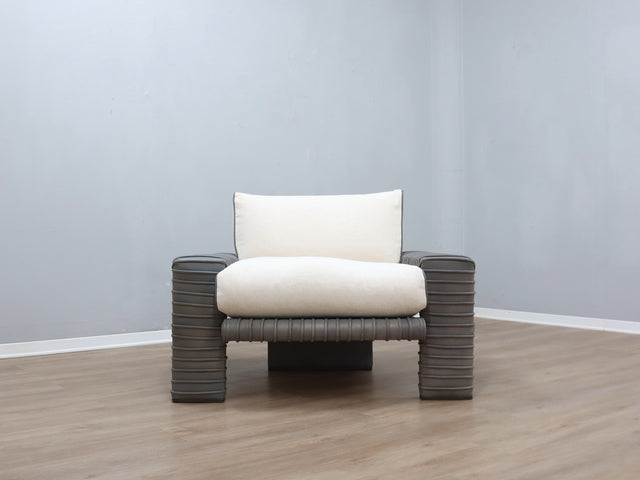 Marzio Cecchi armchair in ibbed Leather and goose down cushions 1970s