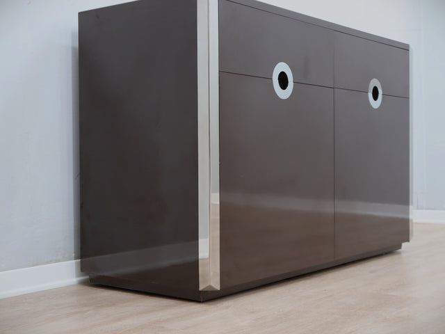 Mario Sabot small sideboard 1970s. Credenza marrone e acciaio. Petit buffet vintage laqué. Vintage Anrichte Design. Aparador diseño italiano Sabo