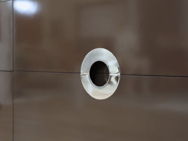 Mario Sabot small sideboard 1970s. Credenza marrone e acciaio. Petit buffet vintage laqué. Vintage Anrichte Design. Aparador diseño italiano Sabo