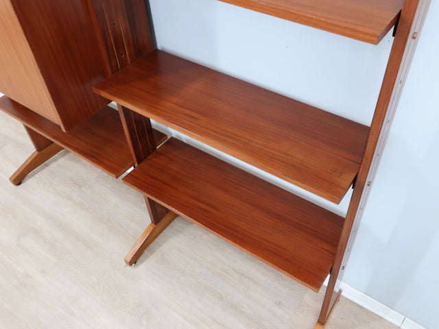1950s teak modular wall unit: self-supporting bookcase & bar cabinet, bibliothèque en teck, Teak Regalsystem, librería modular, mobile bar vintage.