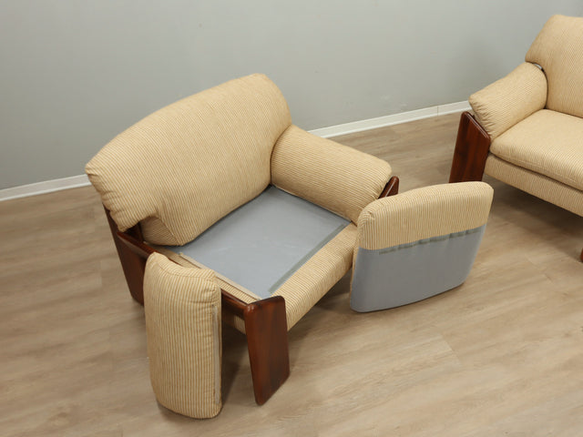 Pair of vintage armchairs by Mobil Girgi, 1970s Periplo Collection