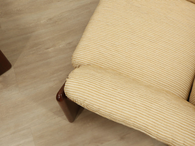 Pair of vintage armchairs by Mobil Girgi, 1970s Periplo Collection