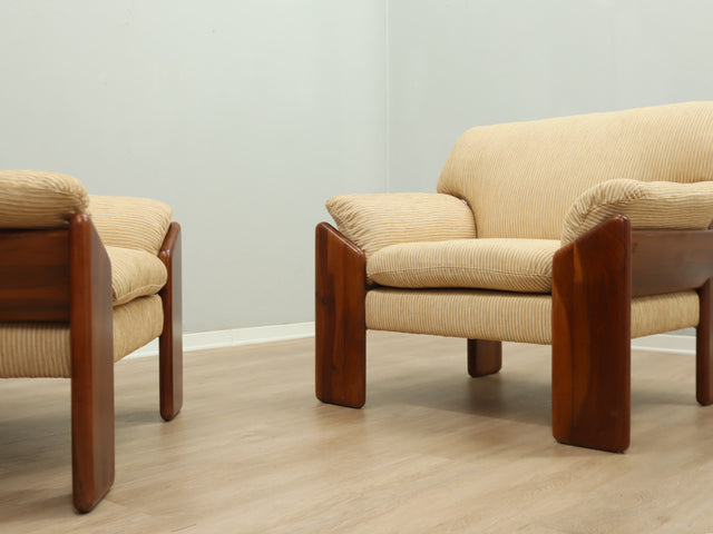 Pair of vintage armchairs by Mobil Girgi, 1970s Periplo Collection