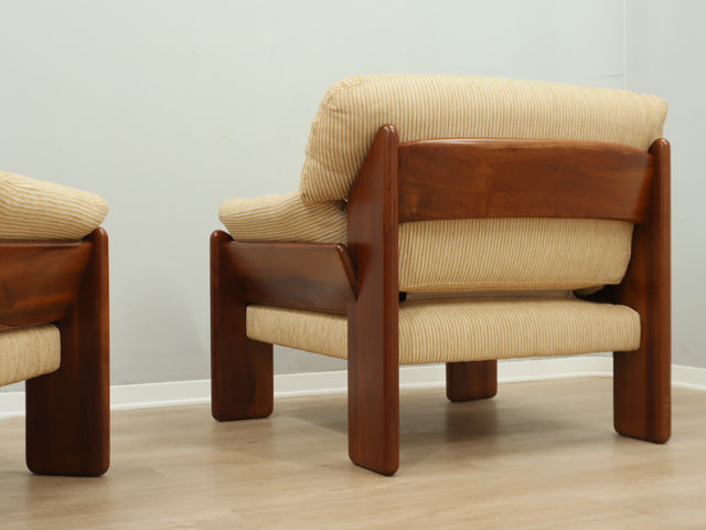 Pair of vintage armchairs by Mobil Girgi, 1970s Periplo Collection