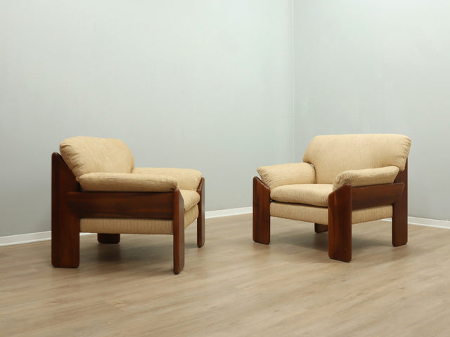 Pair of vintage armchairs by Mobil Girgi, 1970s Periplo Collection