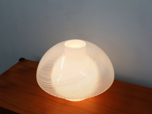 VeArt murano mushroom lamp: vetro incamiciato, 70s design. Lampe champignon vintage, handgefertigtes Glas. Lámpara de diseño italiano, ready to use.