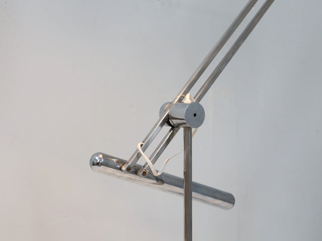 Reggiani vintage table lamp anni 70 – Italian design adjustable desk light / lampe de table articulée / lámpara de mesa regulable