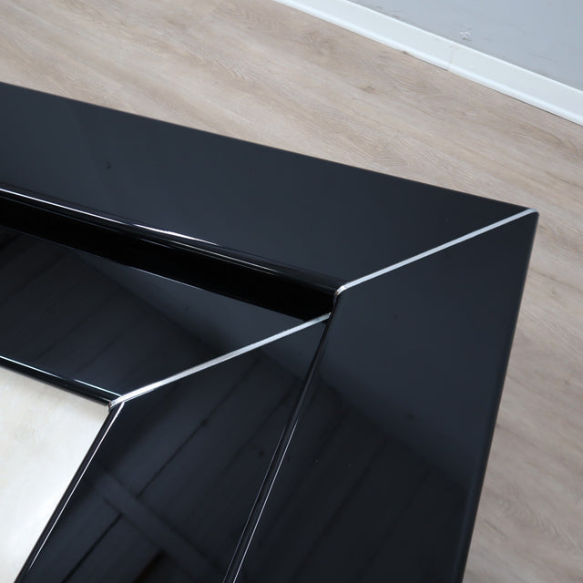 Paolo Piva Re Quadro coffee table for B&B Italia gloss top and travertine marble Table basse des années 1980 en laminé noir et socle en travertin