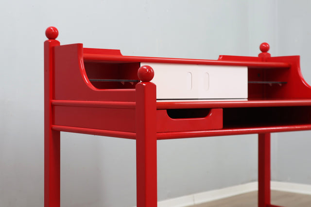 Rustic desk vintage (mid century large desk) per rustic home decoration e interior design. Bureau rustique moderne da arredamento vintage rot lackierter holzstuhl