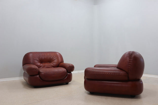 Vintage brown leather armchairs MOBIL GIRGI 1970s
