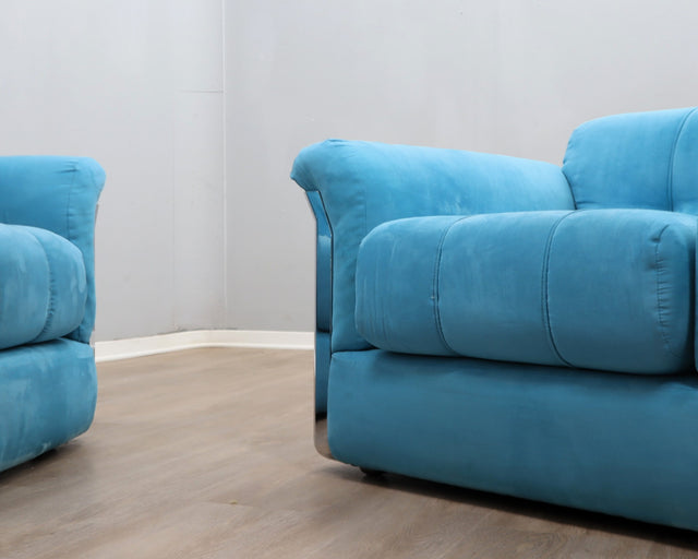 Larissa armchairs by Vittorio Introini for Saporiti in chrome & sky blue. Poltrone design anni 70, 70er Sessel, fauteuils vintage space age.