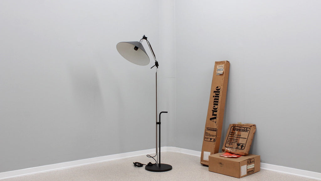 Aggregato floor lamp Enzo Mari ARTEMIDE 1970s – ILRESTAURATO.COM