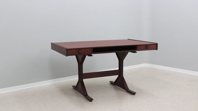 Writing desk by Gianfranco Frattini for BERNINI 1960s