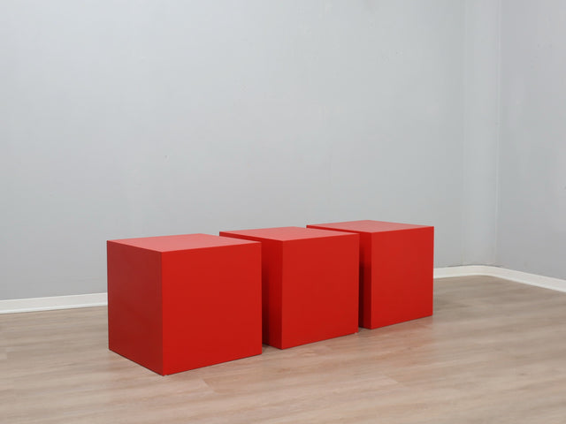 Vintage Hocker 60er Vintage bar stools tabourets vintage 1960 in vintage fiberglass stools e tables cubiques rouges.