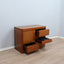 Italian 1970s Angelo Mangiarotti 4D walnut bar cabinet mobile bar d'epoca Meuble bar design italien. Barwagen Nussbaum  Mueble bar vintage.