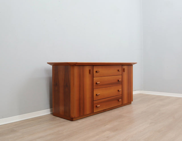 1970s Italian handcrafted sideboard with geometric wood inlay credenza artigianale vintage buffet marqueterie bois Anrichte Intarsien credenza