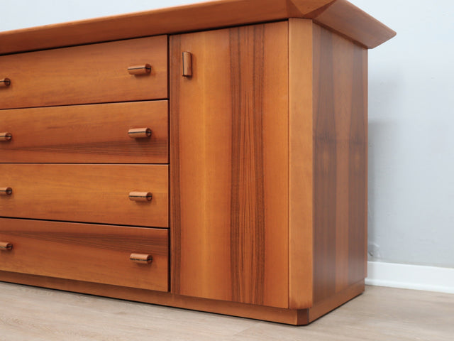 1970s Italian handcrafted sideboard with geometric wood inlay credenza artigianale vintage buffet marqueterie bois Anrichte Intarsien credenza