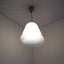 Lamperti Giglio lamp showing the double-dome light diffusion effect. Effetto luce lampada Giglio Lamperti. Effet lumière suspension Murano.