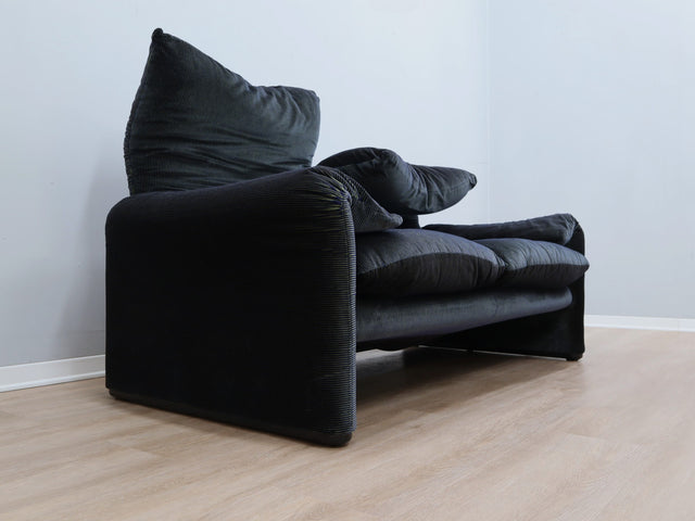 Maralunga 2-seater sofa by Vico Magistretti Cassina canapè vintage 80s, blue/green striped velvet zabytkowa sofa