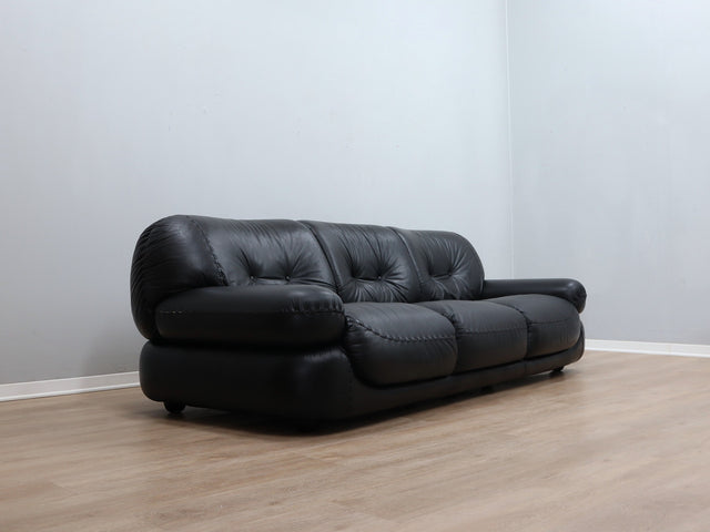 3 seater 1970s black leather sapporo sofa by Mobil Girgi sofa couch architectural Cuero original Cuir canape vintage. 