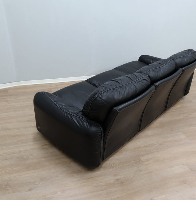 1970s Piumotto 3-seater sofa by Arrigo Arrigoni for Busnelli. Divano vintage pelle nera. Canapé italien en cuir noir. 1970er Leder Couch.