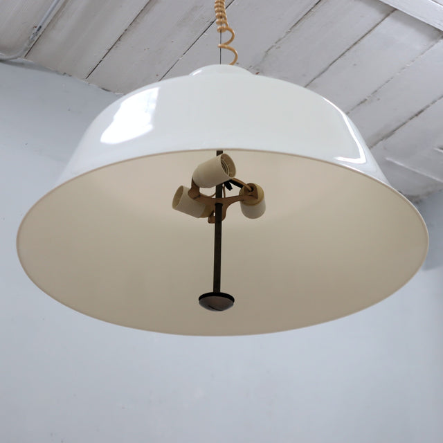 1970s Sergio Asti for Kartell Model 4003 opaline white acrylic pendant light
Suspension vintage en acrylique blanc opalin années 70.