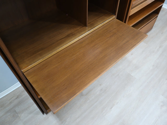 1960s 4D cabinets by Angelo Mangiarotti for Molteni, finished back with wheels. Mangiarotti 4D, meuble Molteni, mobile 4D vintage, Schrank Mangiarotti. (149 characters)