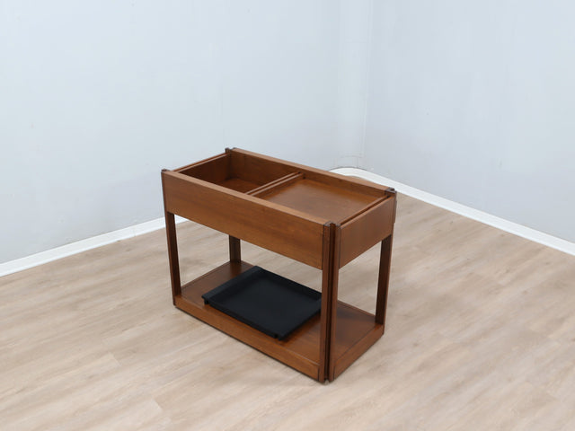 Angelo Mangiarotti 4D Bar Cart Molteni - Carrello Mangiarotti legno - Mangiarotti Servierwagen - Chariot Mangiarotti: Solid wood Italian 1970s design.