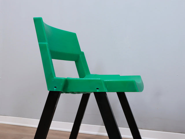 Italian ABS chairs 1980s LAMM Jahre Stapelstühle lot de 4 chaises empilables