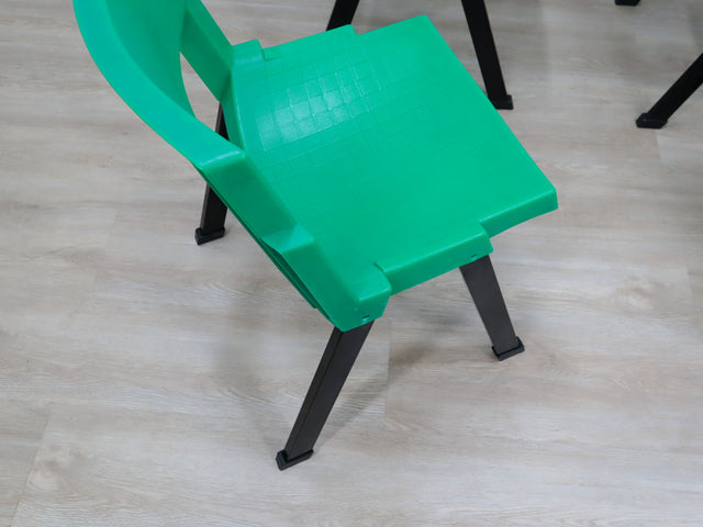 Italian ABS chairs 1980s LAMM Jahre Stapelstühle lot de 4 chaises empilables