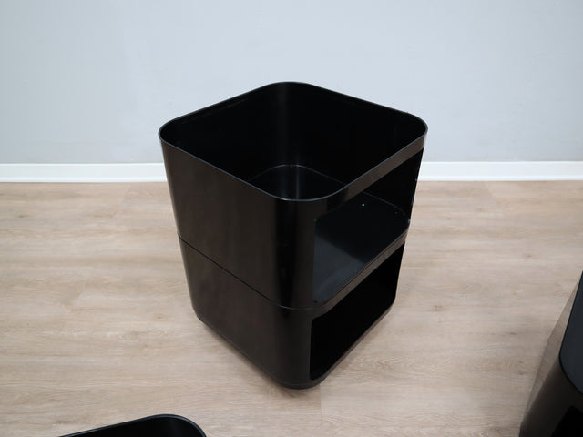 Componibili 4970 Kartell black modular trolley – carrello modulare noir design – modulares Möbelstück schwarz, Italian design.