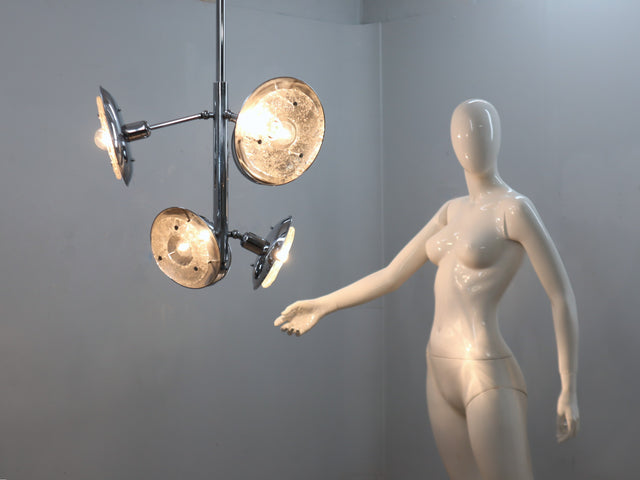 Éclairage vintage italien come lustre Esperia années 70 . Murano Glas Kronleuchter con dettaglio lámpara de techo cromada e lámpara de Murano vintage