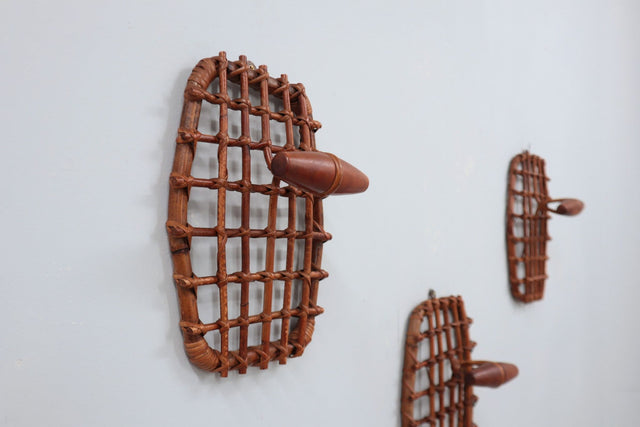 Vintage coat hanger in rattan Olaf Von Bohr 1950s, set of 3