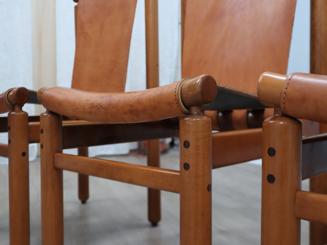 4 Tapiovaara Walnut & Leather Chairs - Sedie Tapiovaara Cantù cuoio - Tapiovaara Walnuss Stühle - Sillas Tapiovaara cuero: Italian 1960s Design.