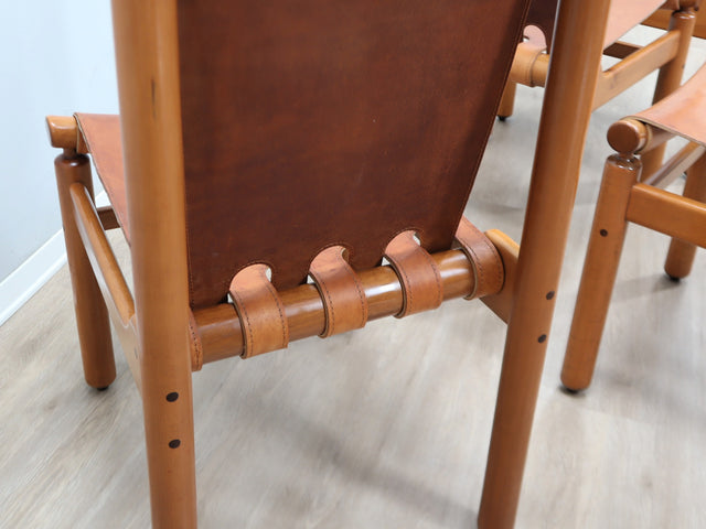 4 Tapiovaara Walnut & Leather Chairs - Sedie Tapiovaara Cantù cuoio - Tapiovaara Walnuss Stühle - Sillas Tapiovaara cuero: Italian 1960s Design.