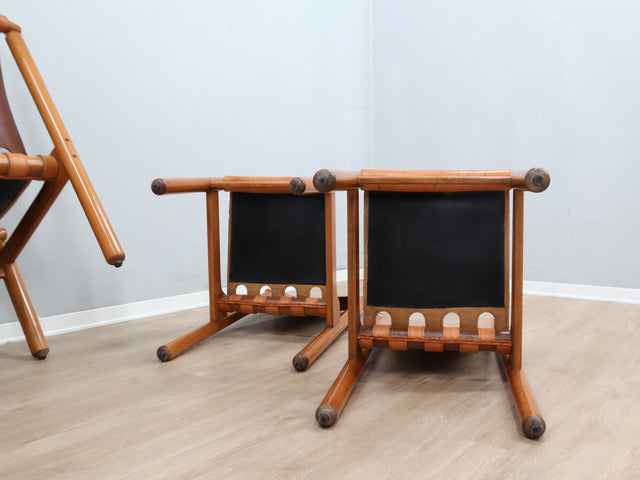 4 Tapiovaara Walnut & Leather Chairs - Sedie Tapiovaara Cantù cuoio - Tapiovaara Walnuss Stühle - Sillas Tapiovaara cuero: Italian 1960s Design.