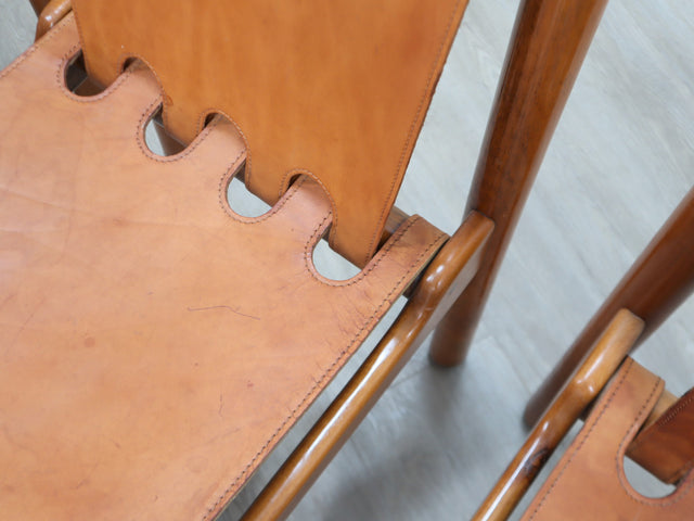4 Tapiovaara Walnut & Leather Chairs - Sedie Tapiovaara Cantù cuoio - Tapiovaara Walnuss Stühle - Sillas Tapiovaara cuero: Italian 1960s Design.